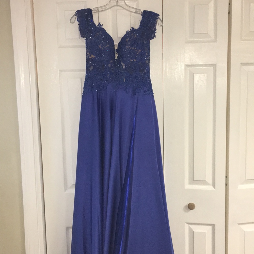 Navy blue prom dress